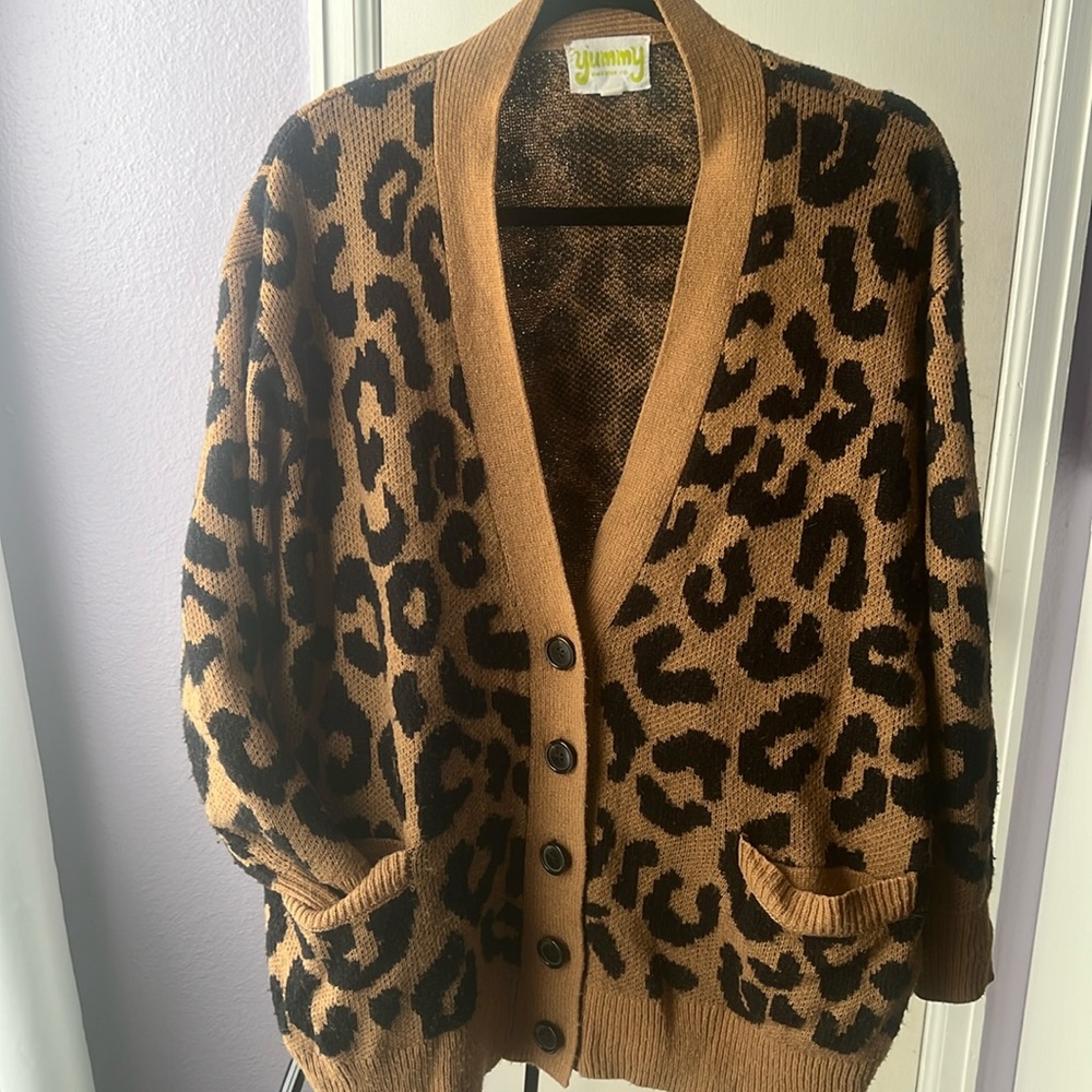 Yummy oversized cheetah print cardigan